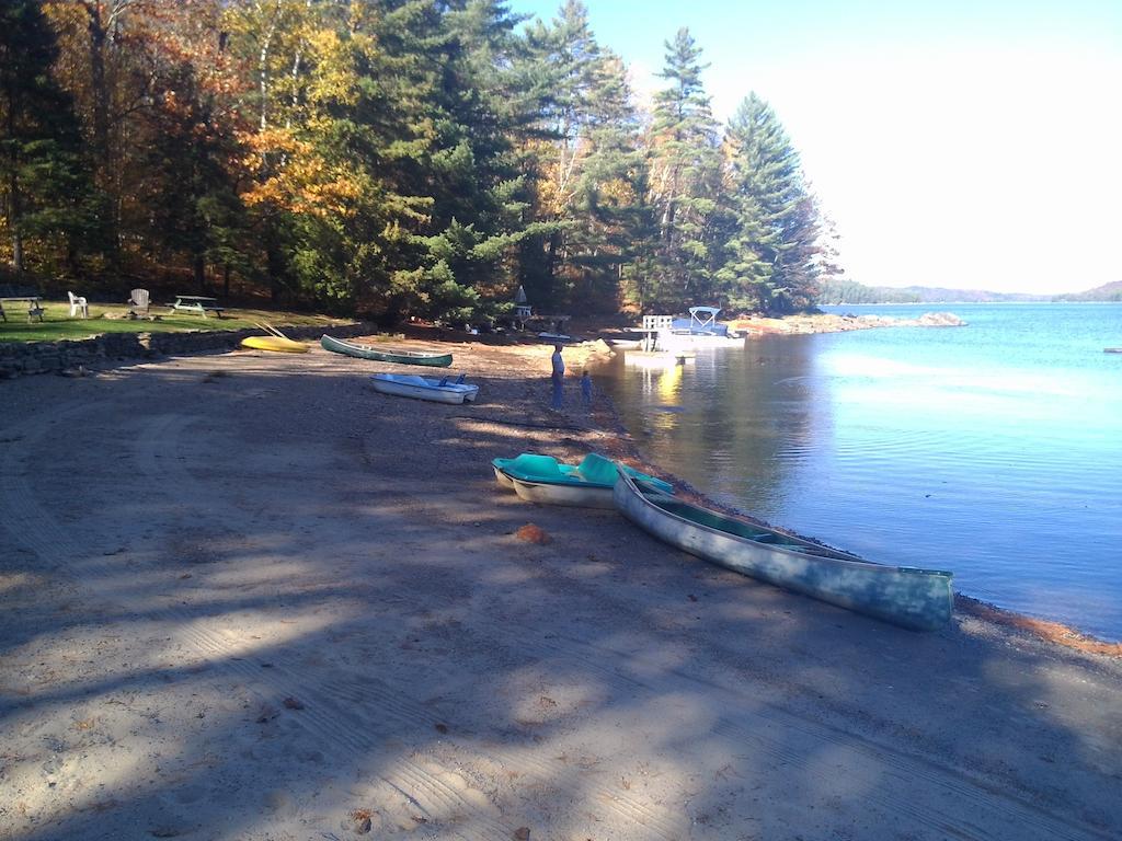 Little Hawk Resort & Marina Algonquin Highlands Ngoại thất bức ảnh