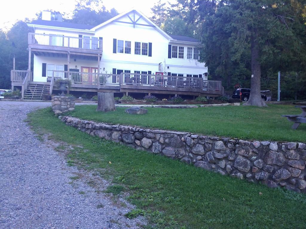 Little Hawk Resort & Marina Algonquin Highlands Ngoại thất bức ảnh