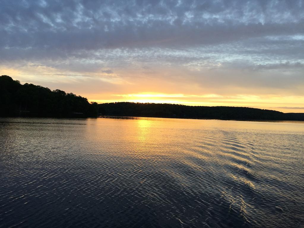 Little Hawk Resort & Marina Algonquin Highlands Ngoại thất bức ảnh