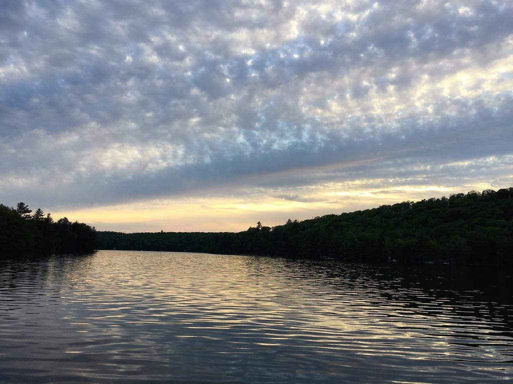 Little Hawk Resort & Marina Algonquin Highlands Ngoại thất bức ảnh