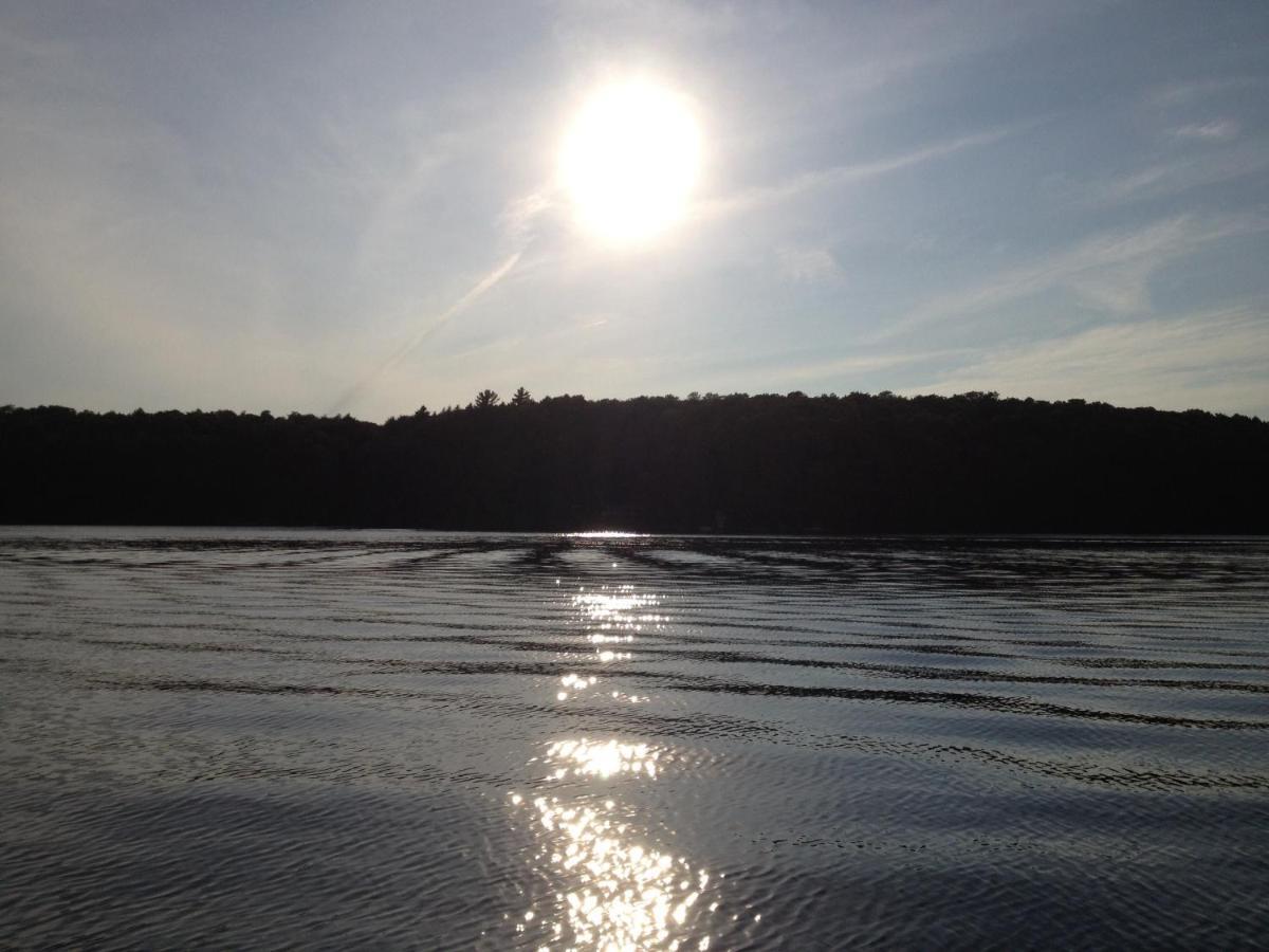 Little Hawk Resort & Marina Algonquin Highlands Ngoại thất bức ảnh